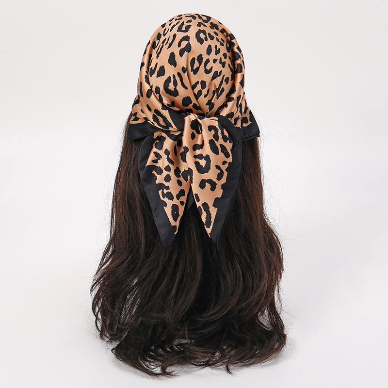 2025 Nieuwe Mode Luipaard Prin - Scarf Silk Square recensie en prijs